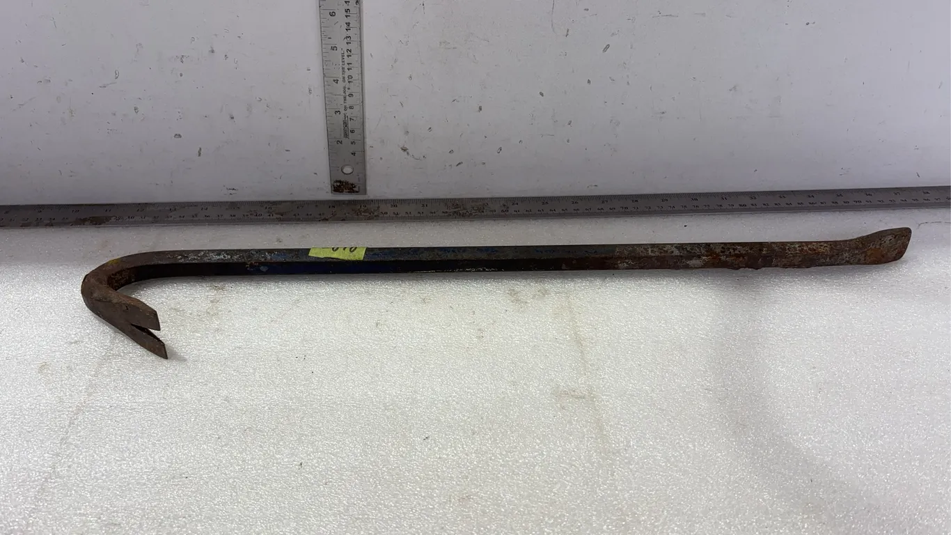 Crowbar 29" L *Unreserved*