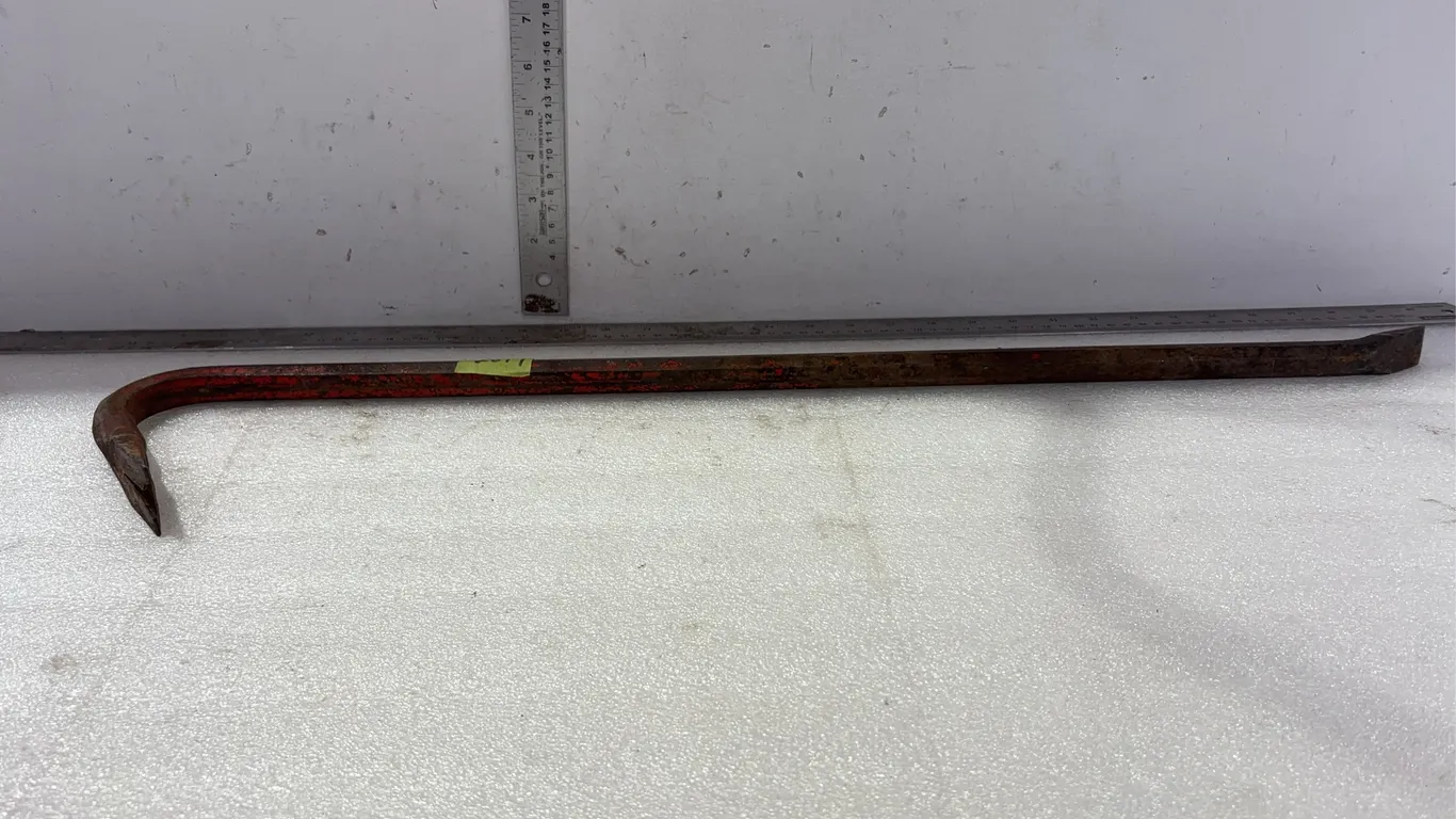Crowbar 29" L *Unreserved*
