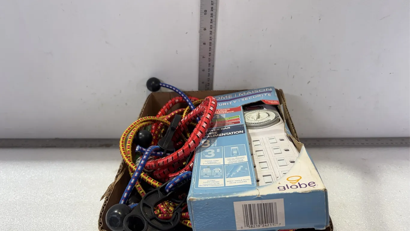 1 - Box of Assorted Bungee Ties, approx. 12 pce + 1 Powerbar *Unreserved*
