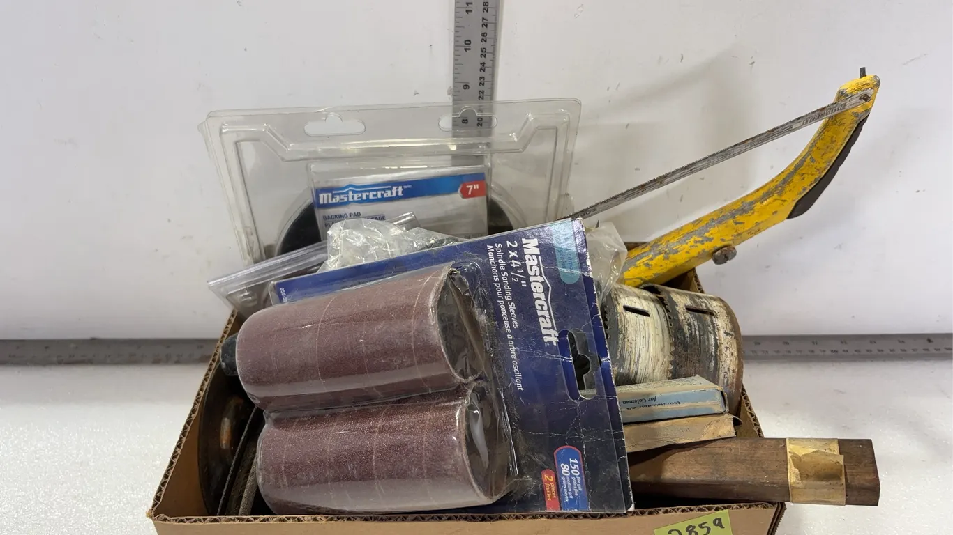 1 - Box of Assorted Tools, approx. 16 pce *Unreserved*