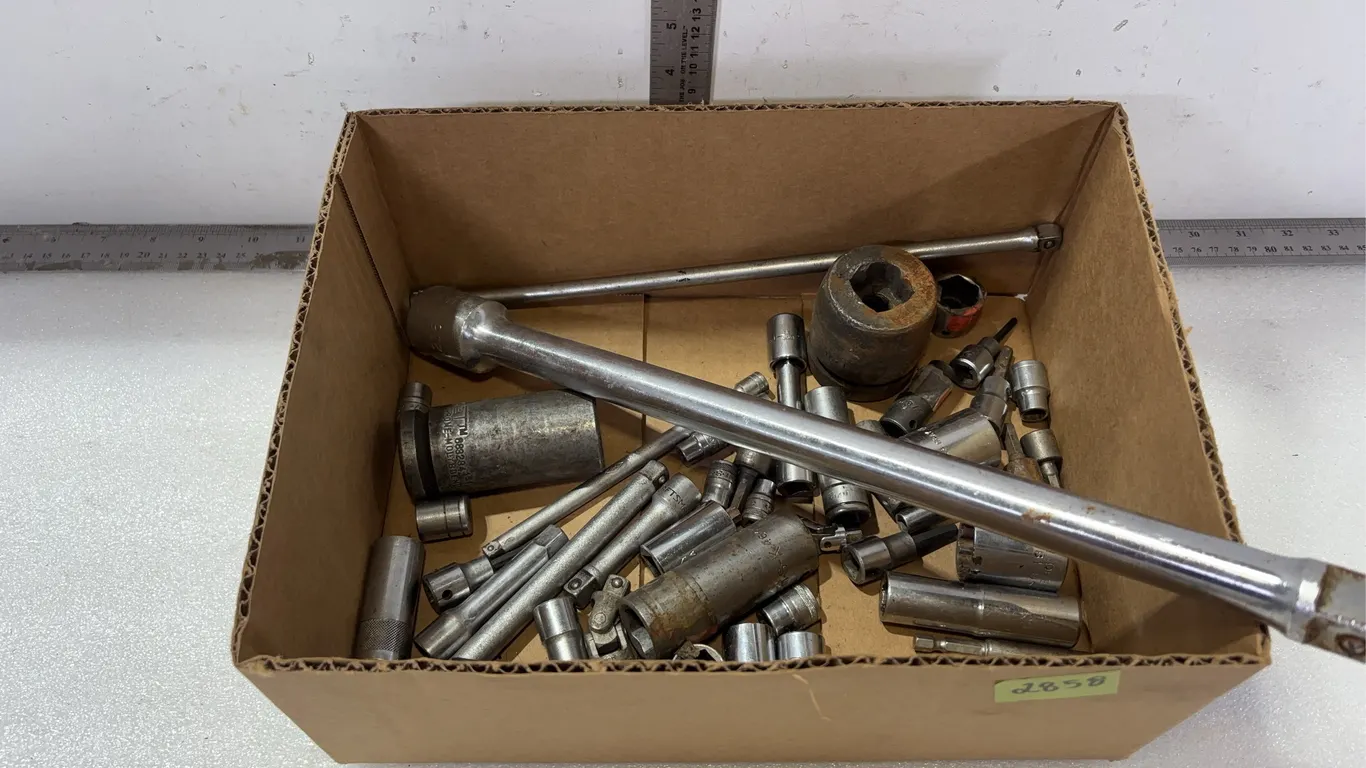 1 - Box of Misc. Sockets (Metric and Imperial), approx. 46 pce *Unreserved*