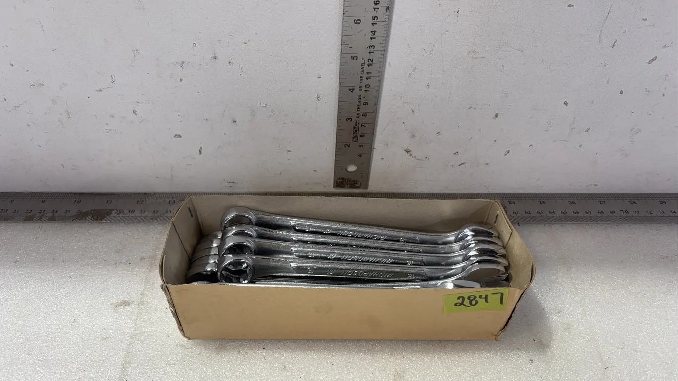1 - Box of 16mm Wrenches, approx. 10 Units *Unreserved*