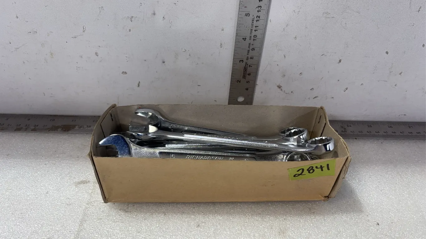 1 - Box of 16mm Wrenches, approx. 10 Units *Unreserved*