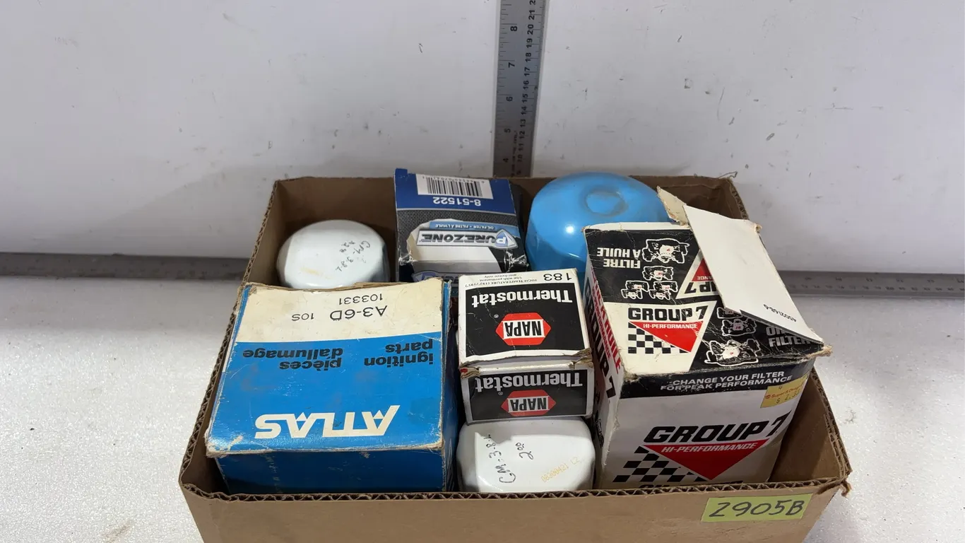Box with Vehicle oil filters, approx. 7 pce, *Unreserved*