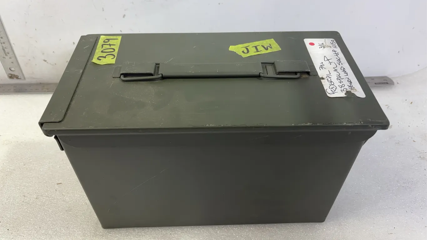 Metal Ammo box, Approx 12"x6"x7", *Unreserved*
