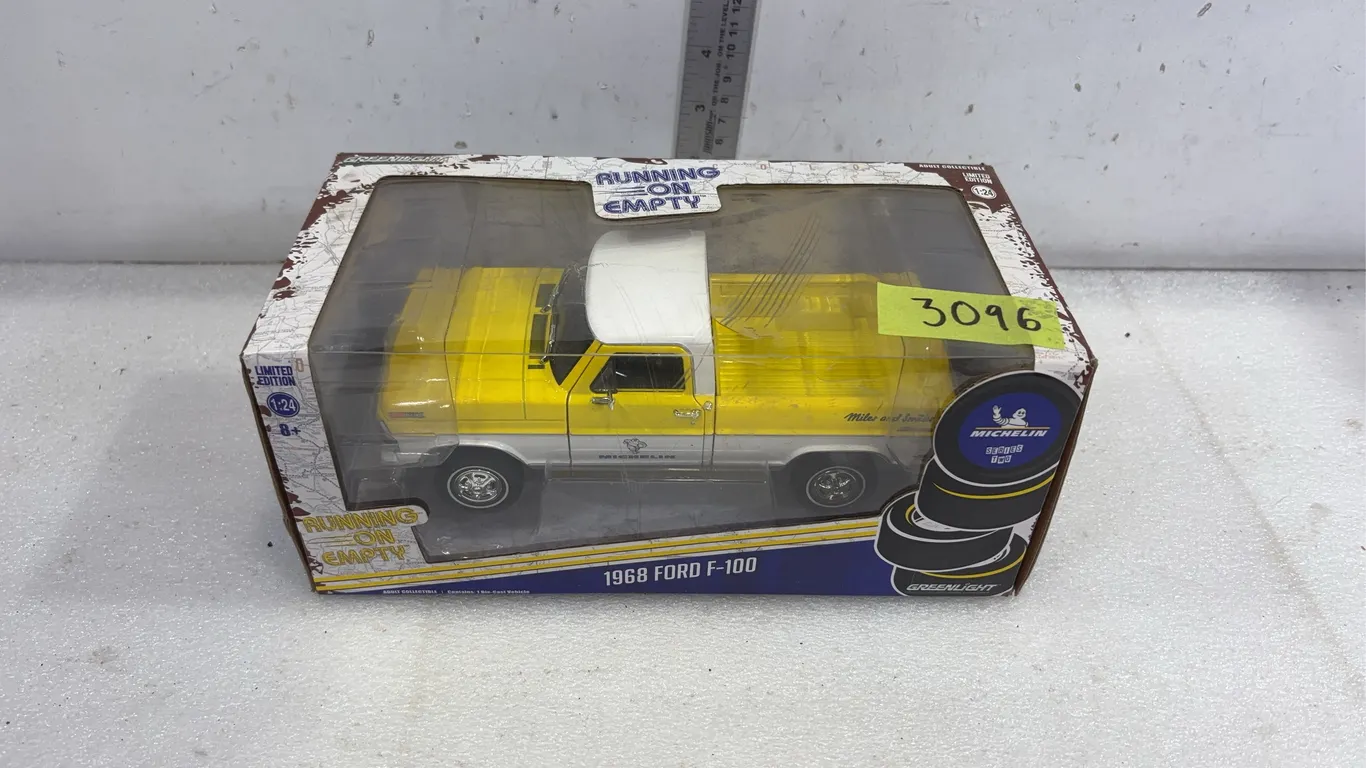 Greenlight Collectibles Running On Empty 1968 Ford F-100, Approximately 10" x 5" x 5" *Unreserved*