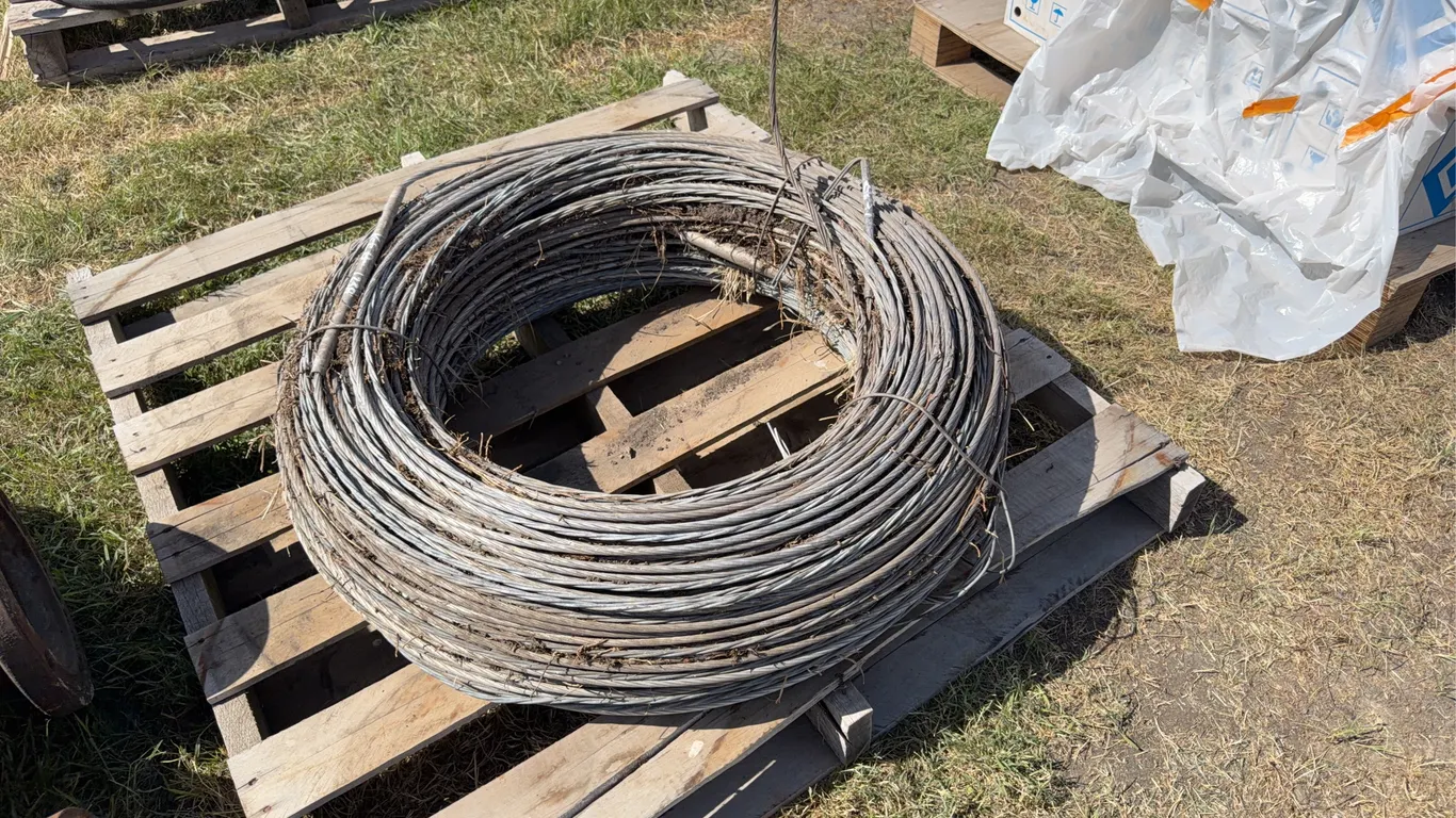 Approx. 300'-400' Overhead Telephone Wire *Unreserved*