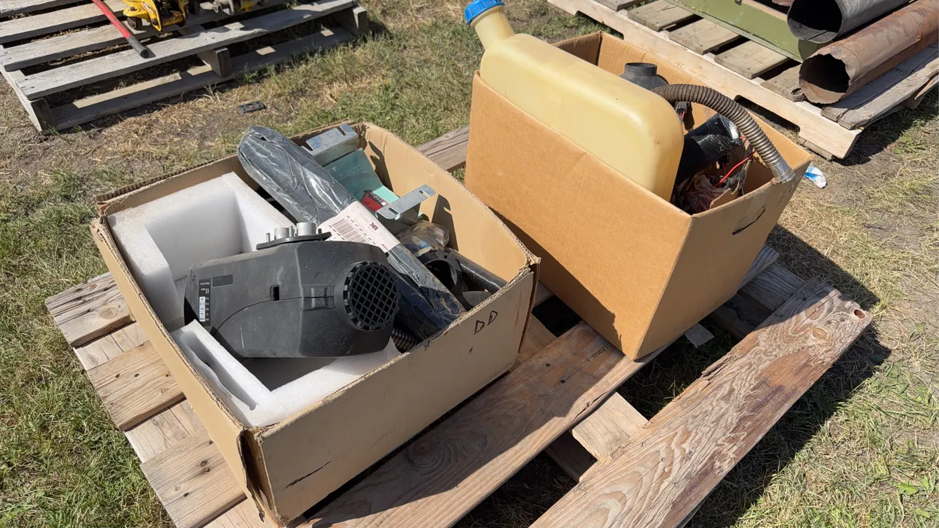 2 Air heaters 2.0, Car parking heater - diesel 24v,40w, *Unreserved*