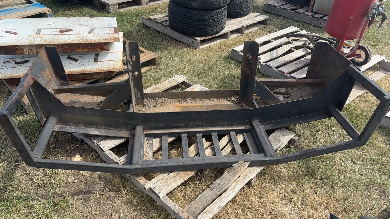 2000 Chev Bumper Guard, *Unreserved*