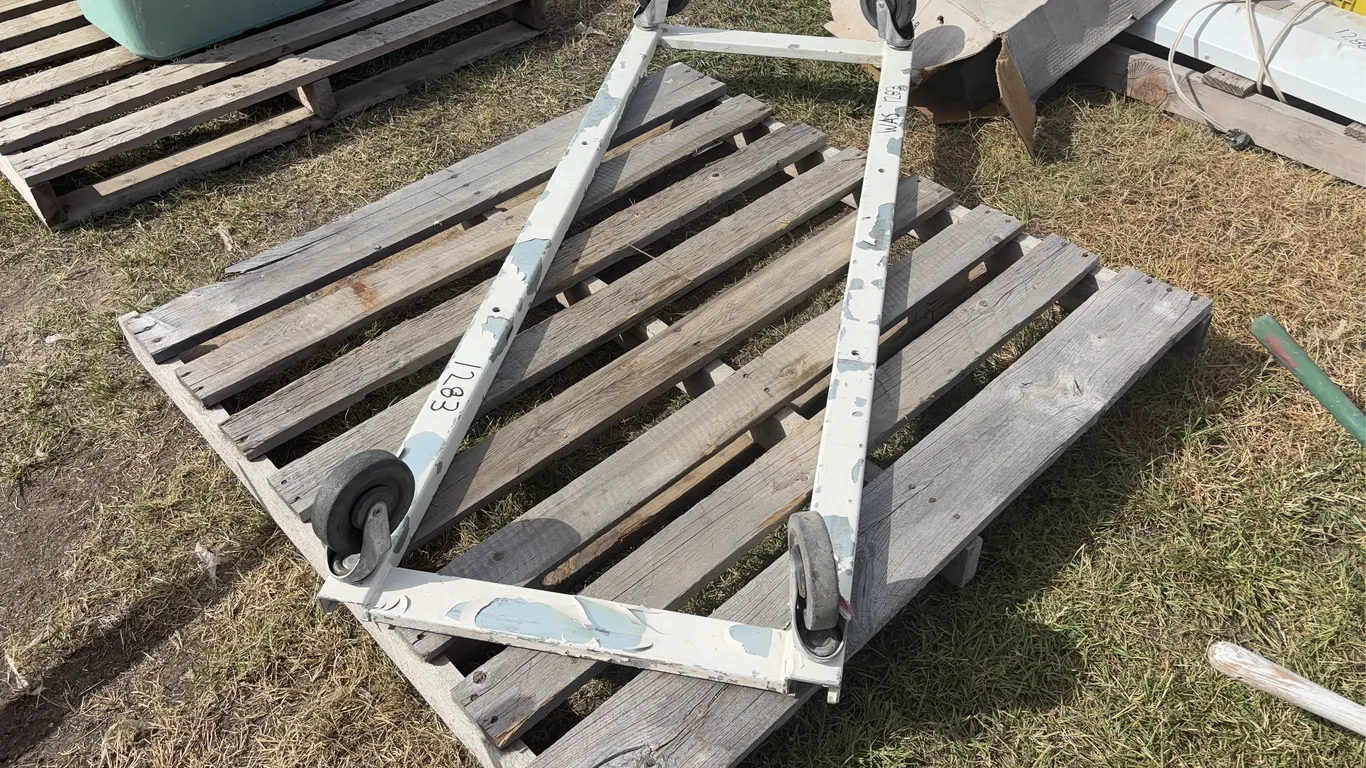 Utility Mover on castors, *Unreserved*