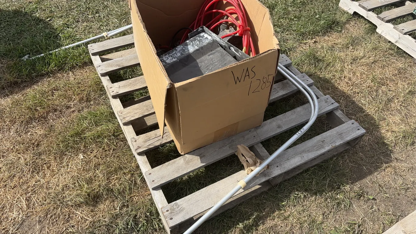 Boat Canopy Rail, box of air tools, *Unreserved*