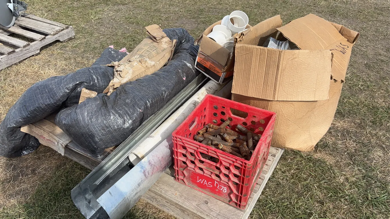 Plumbing supplies, elbow duct, pvc pipe fittings, etc, *Unreserved*