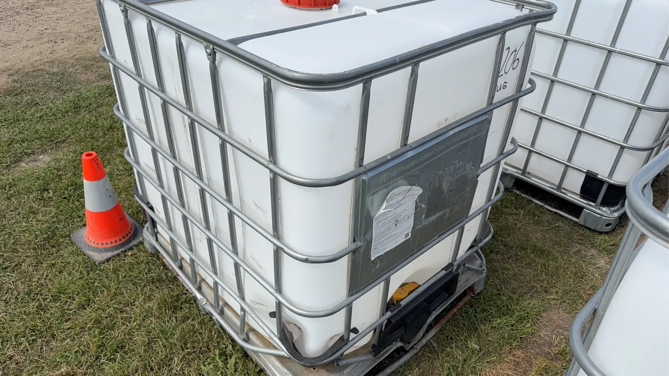 1000L Tote, last held propylene glycol, *Unreserved*