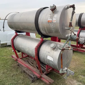 2 Aluminum tanks on stands, *Unreserved*