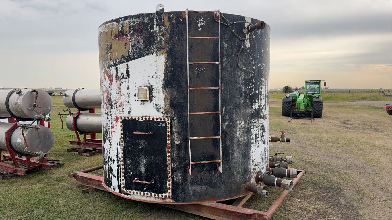 100 Barrel Tank on skid, CLM Tanks & Equip, sn 1234, *Unreserved*