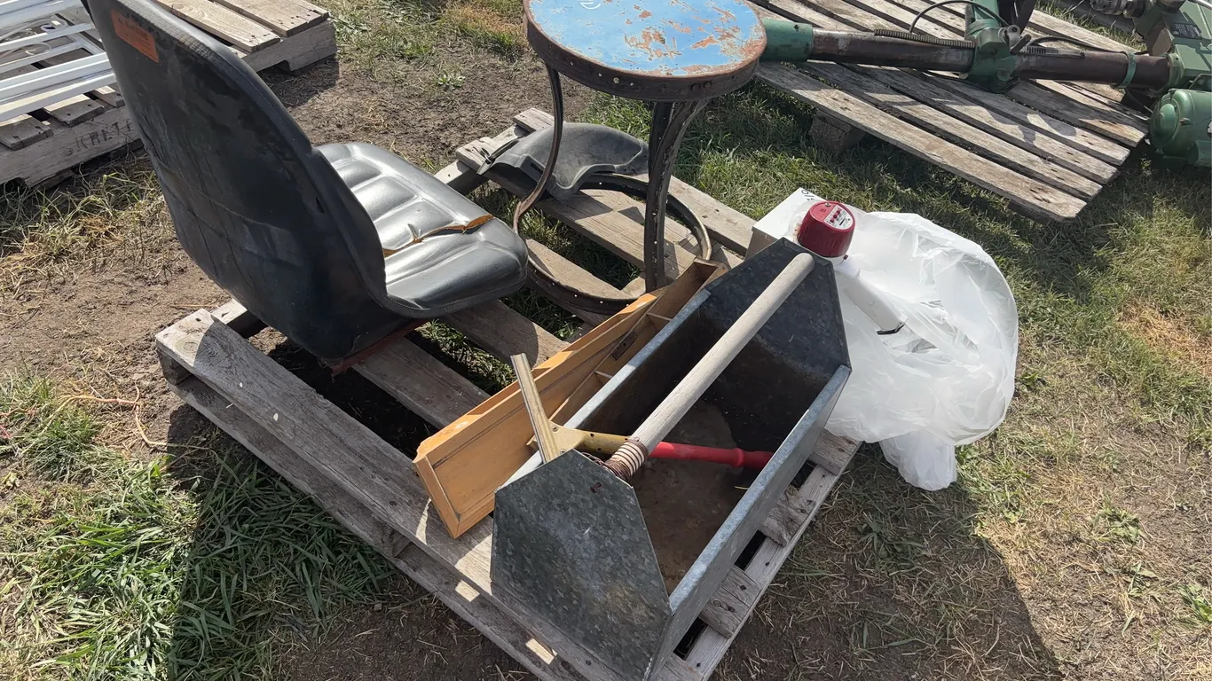 Metal Toolbox, Wyant metal napkin holder, Pitbull ChinG666 Megaphone , Wood wall shelf, *Unreserved*