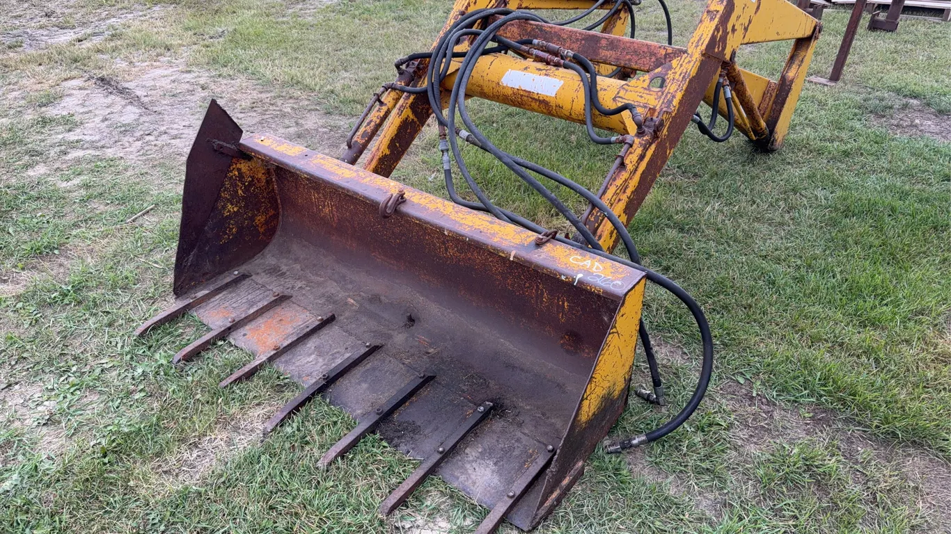EZ-On Front End Loader w/ bucket & bracket, *Unreserved*