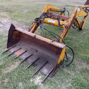 EZ-On Front End Loader w/ bucket & bracket, *Unreserved*
