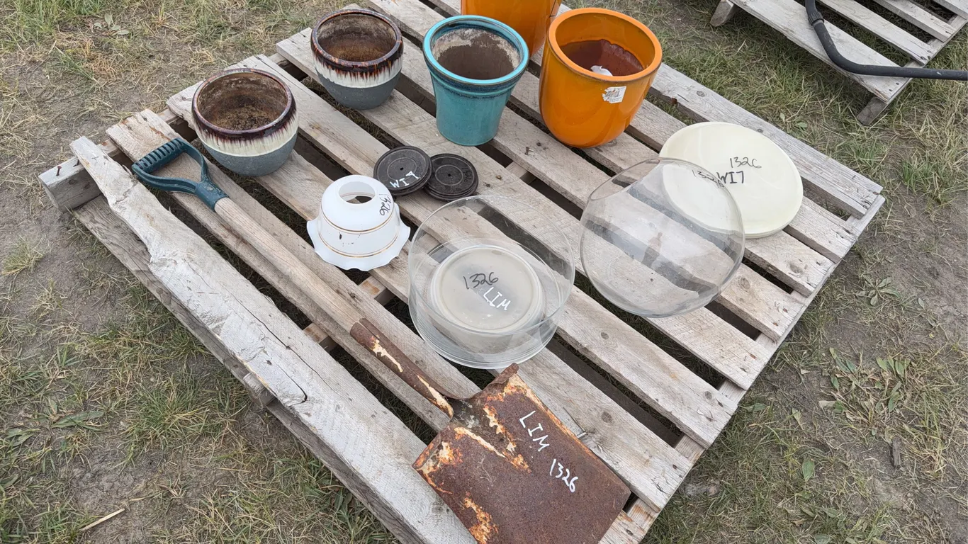 Glass light fixtures Covers (approx 5), planter pots, shovel, glass vases (2), *Unreserved*