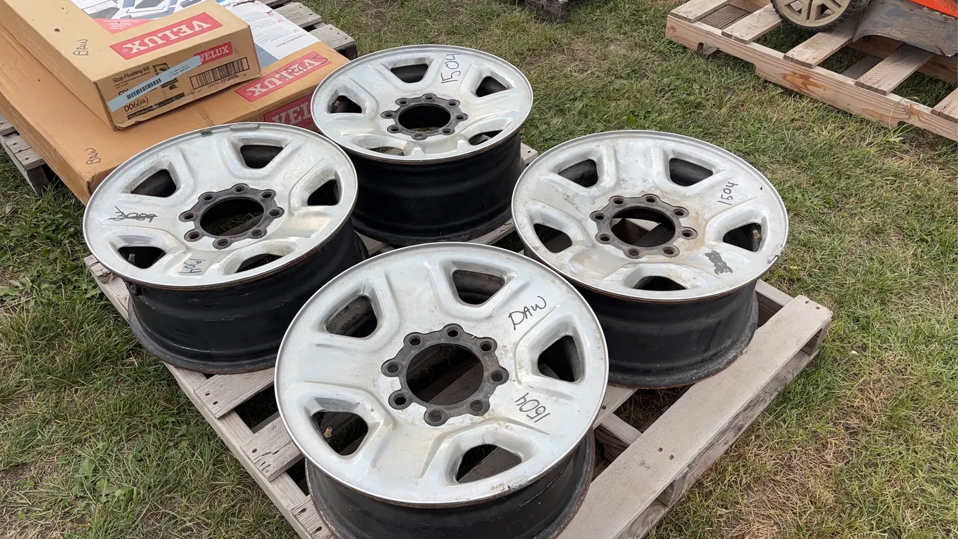 4 Dodge Chrome Rims 20", 8 bolt, *Unreserved*