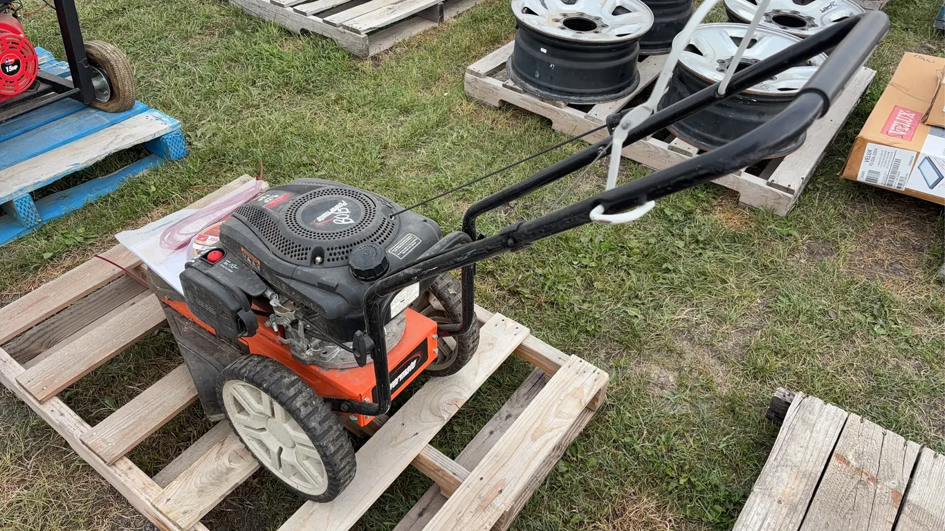 Powermate Walk behind gas trimmer, model PWFT15022, *Unreserved*