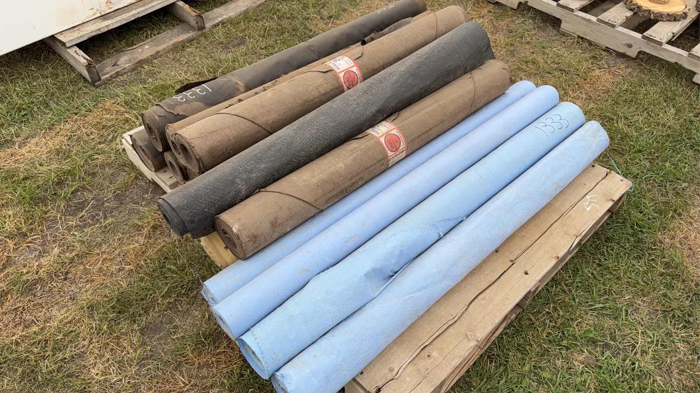 Roofing Paper, various lengths, approx 16 rolls, *Unreserved*