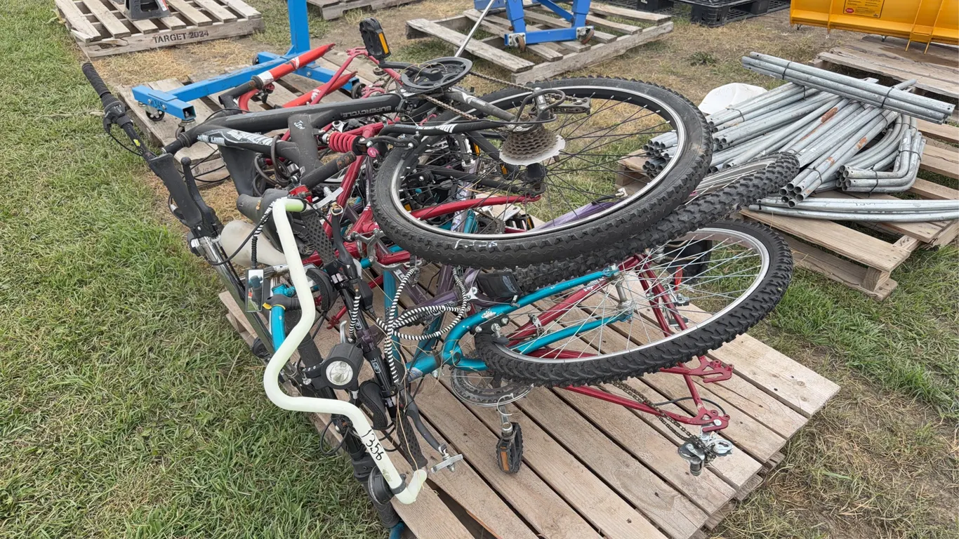 Assorted bikes, approx 5 some w/o tires, *Unreserved*