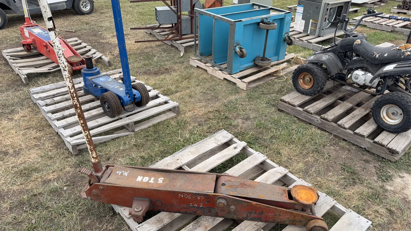 5 Ton Service jack, *Unreserved*