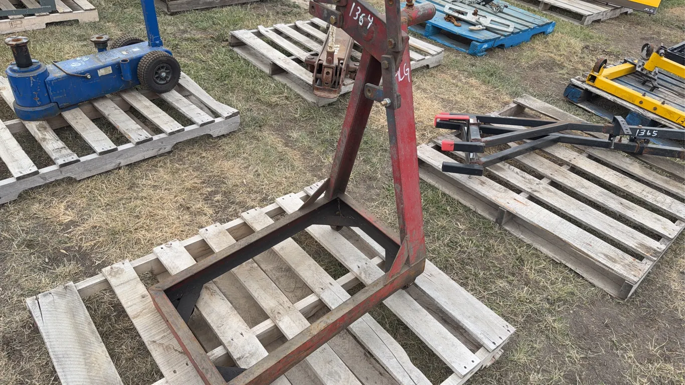 Engine Stand, *Unreserved*