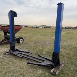 Hofmann 2 Post 3500lb Car Lift, *Unreserved*