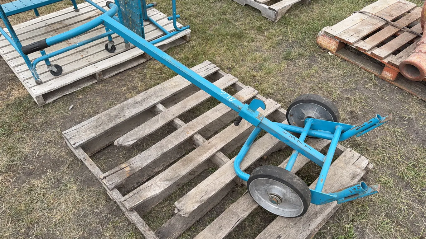 Drum Dolly, blue w/ wheels, 4 step ladder, 2 step ladder,*Unreserved*