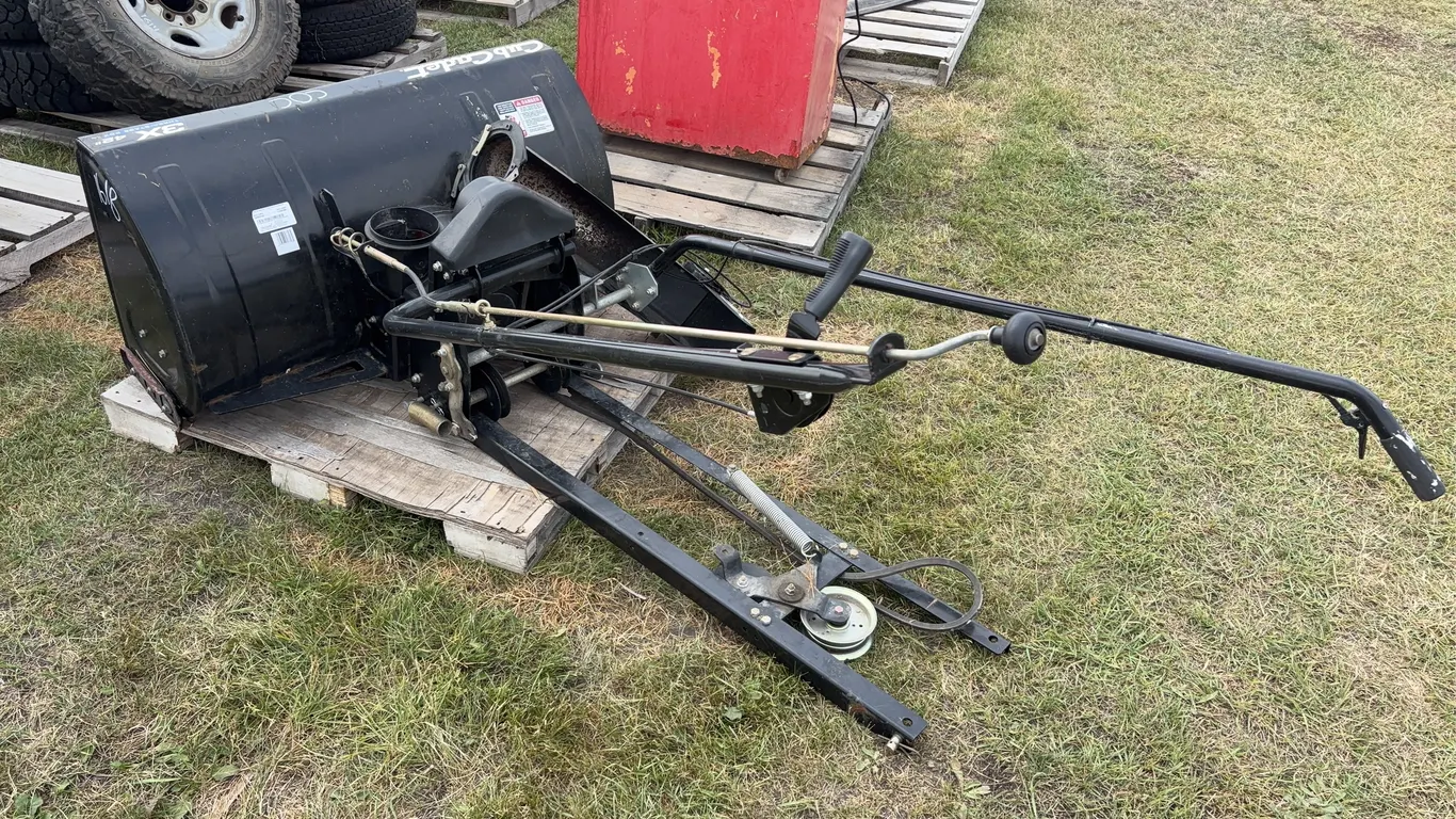 Cub Cadet Tractor/Garden Tractor Mount Snow Blower Approx. 42'', 3 Stage Power, SN: 1146B10063, Model: 19A40024100 *Unreserved*