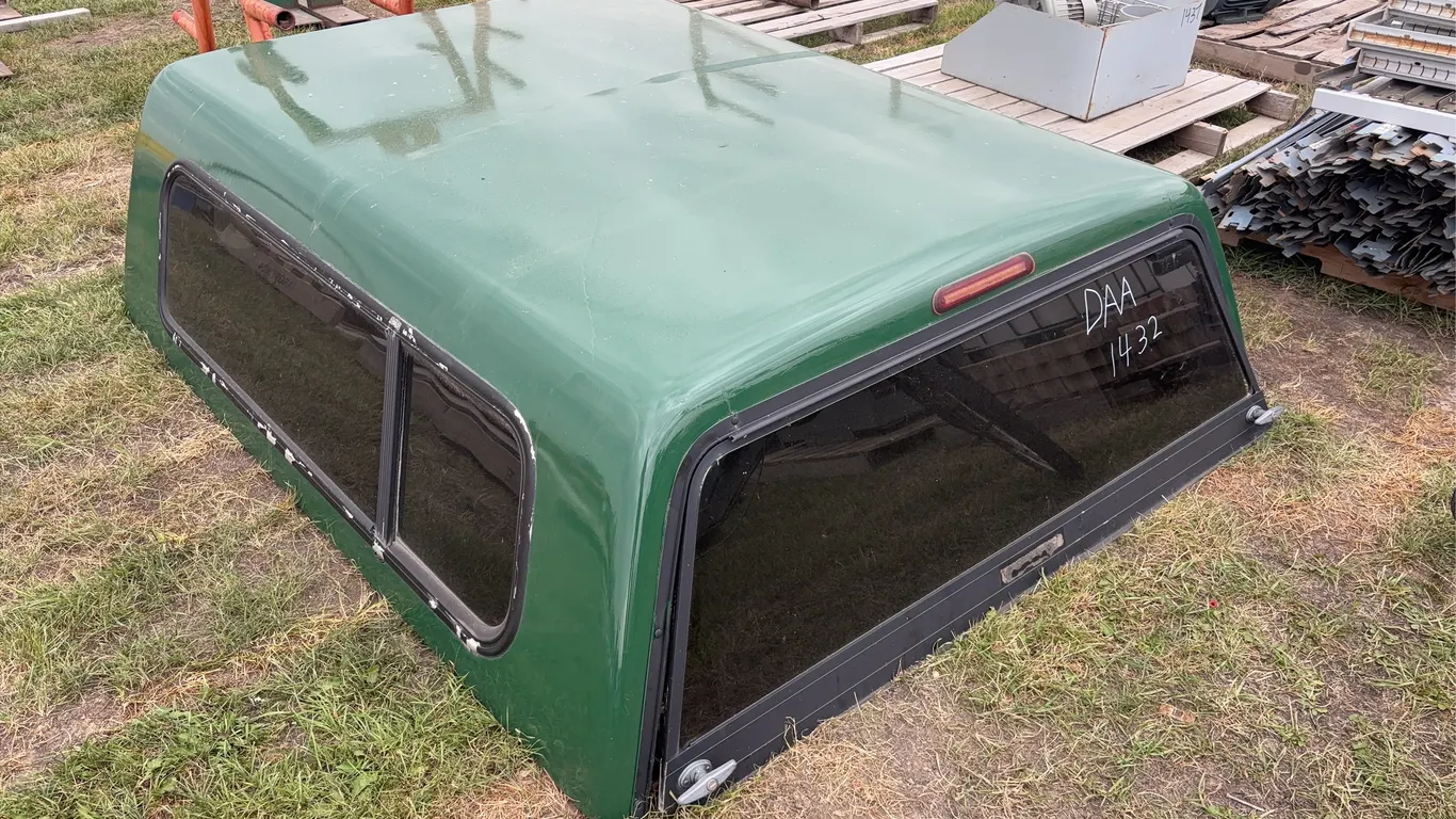 Pick up Truck Topper, off Dodge 2500/3500 shortbox, *Unreserved*
