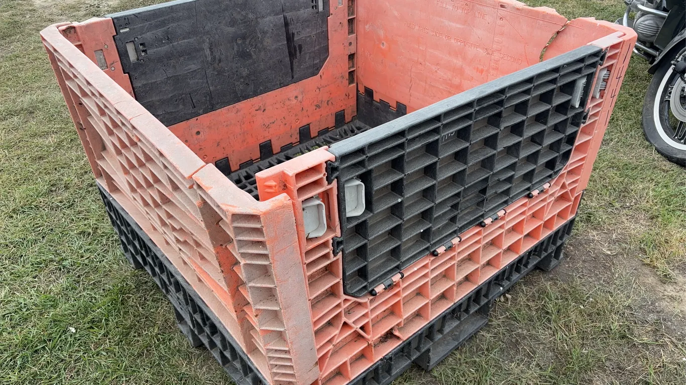 Plastic Crate, Approx. 4' x 3'10'' x 2'9'' *Unreserved*