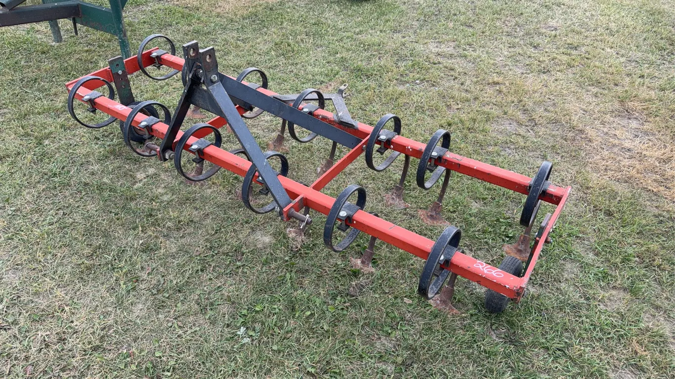 FarmKing Cultivator, 3PH, spring tooth, Approx. 7' x 12'9''x 12'6'' *Unreserved*