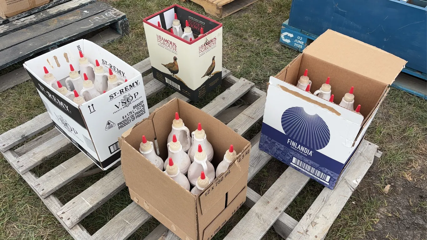 Bottles of Synthetic transmission oil, Supershift approx 33, *Unreserved*
