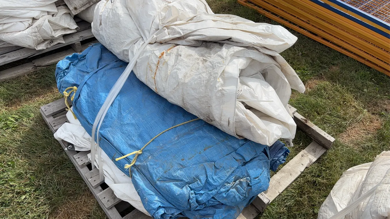 3 - Assorted Insulated tarps, various sizes, *Unreserved*