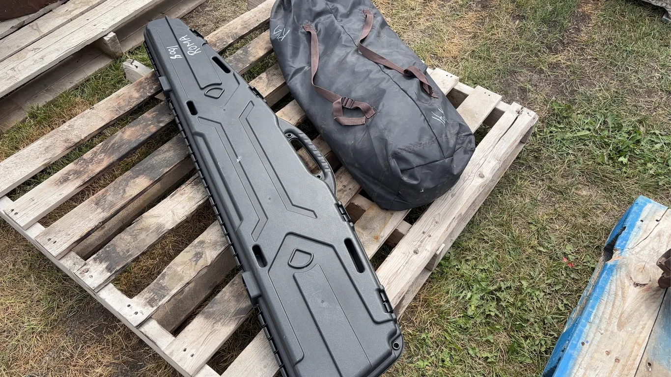 One Man Chair Blind, Approx. 52'' Gun Case *Unreserved*