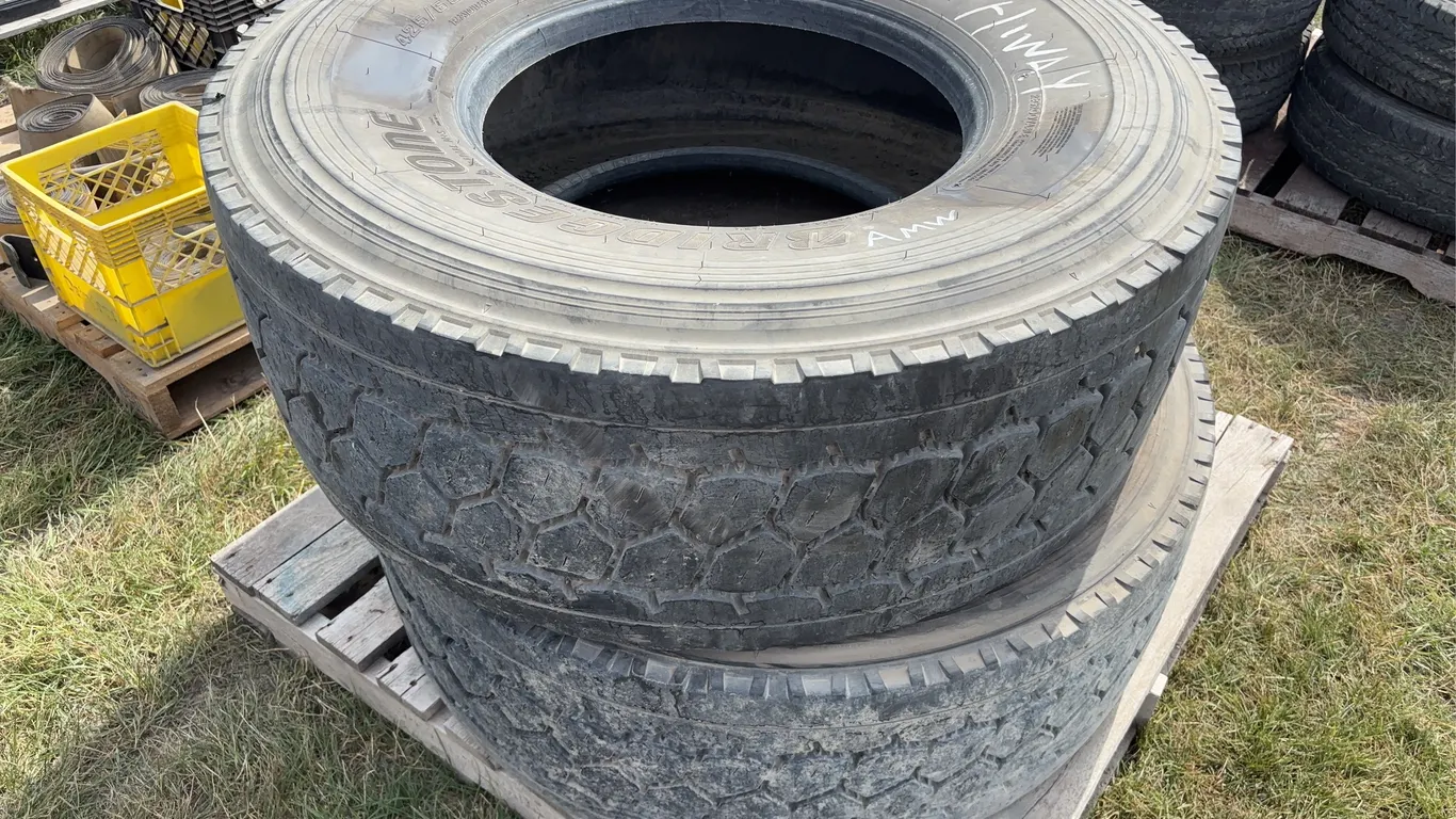 2 Bridgestone Tires 425/65R22.5 , no rims, *Unreserved*