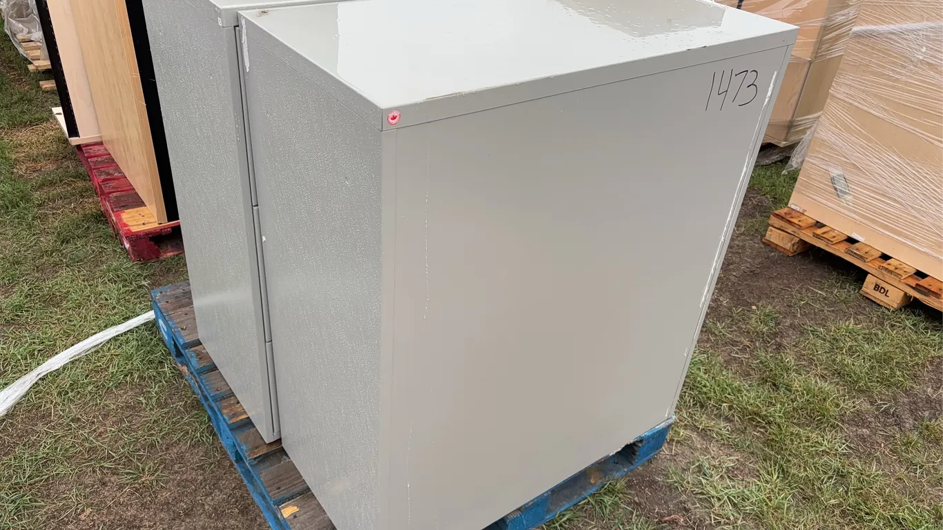 3 Drawer Metal filing Cabinets (2), grey, approx 3.5'x3'x1.5', *Unreserved*