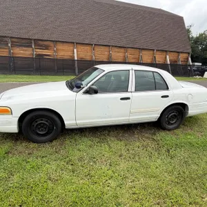 2011 Ford Crown Victoria Sedan/Police Vehicle