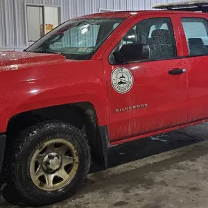 2016 Chevy Silverado 1500 Crew Cab Pickup Truck with Side Toolboxes