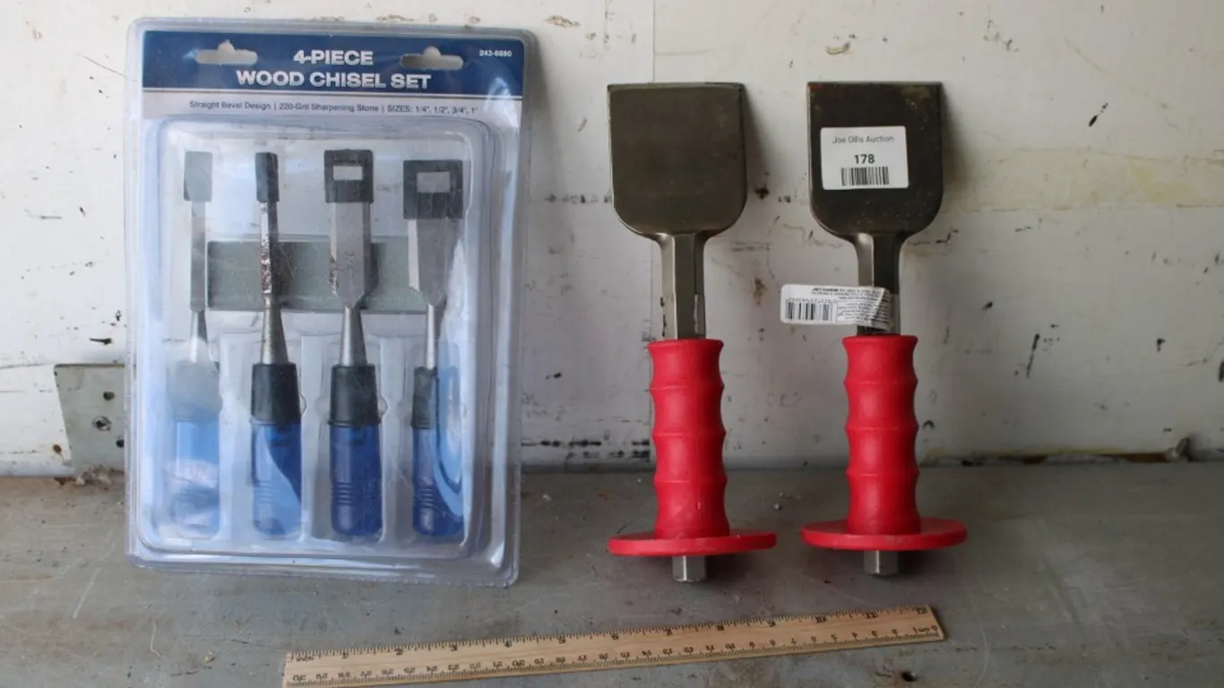 Chisel Set and 2 Hand Guard Chisels