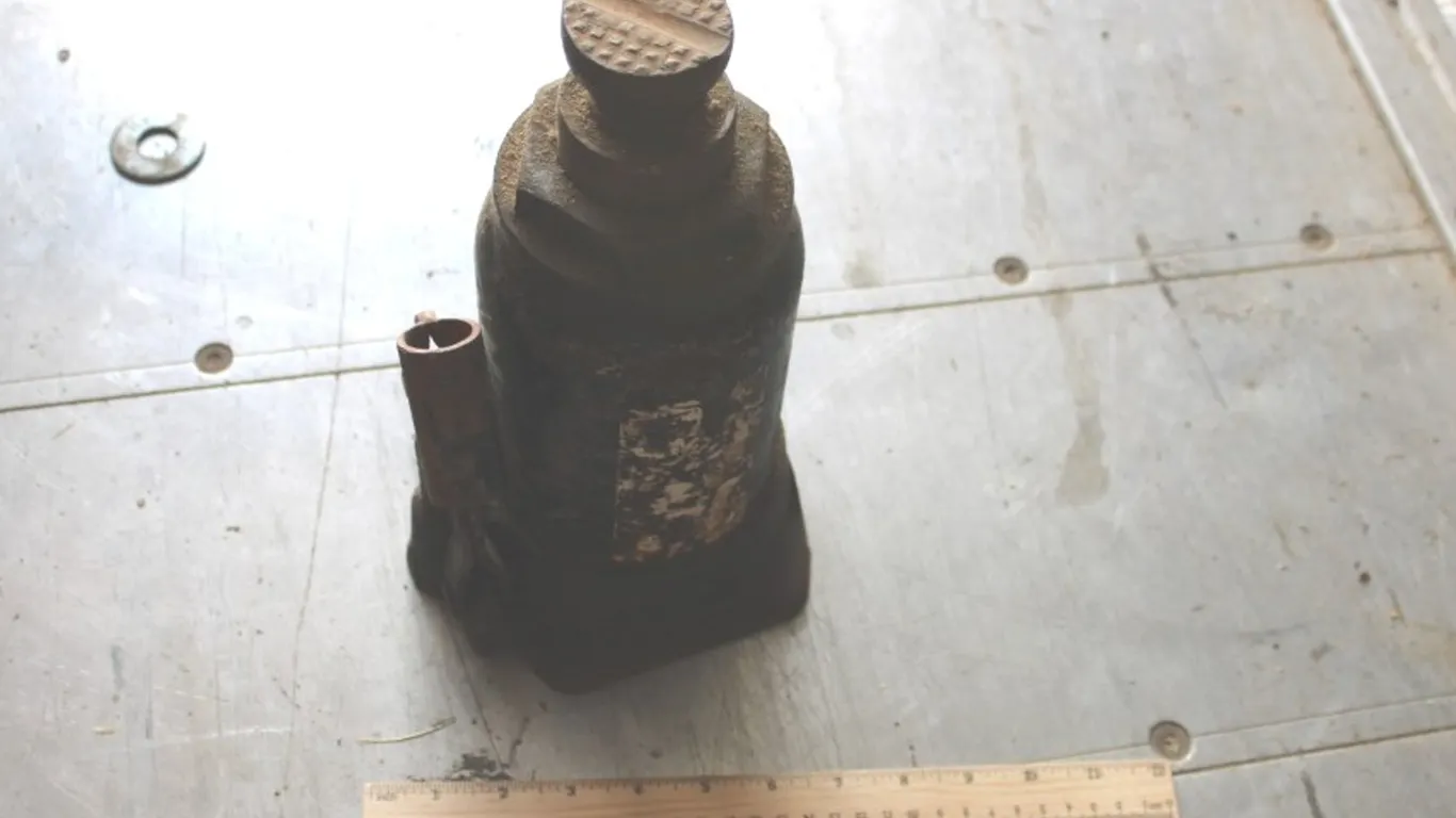 Bottle Jack
