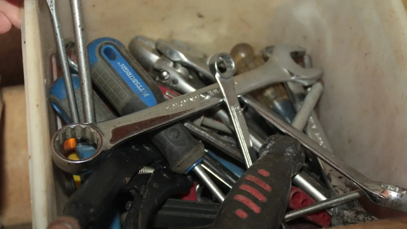 Wrenches Screwdrivers Locking Pliers, Etc.