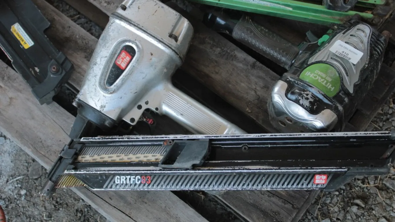 Grip Right Straight Finish Nailer