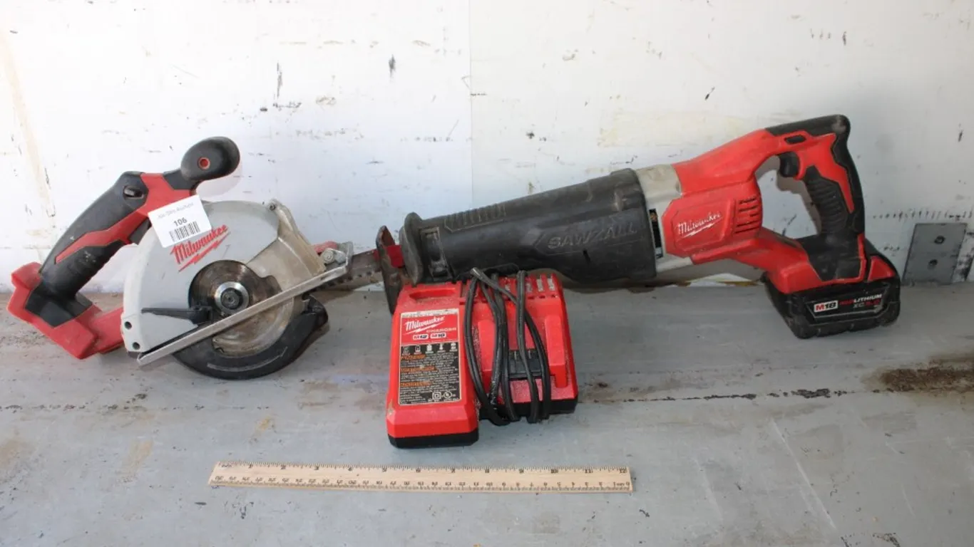 Milwaukee M18 Reciprocating Saw, Circular Saw, 1 Battery, and M18 M12 Charger