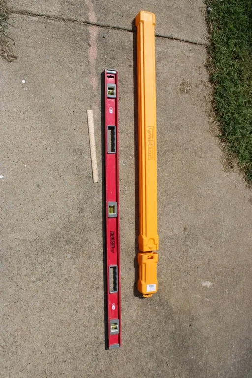 Johnson 48 Inch Magnet Level in a Johnson Level Guard Case