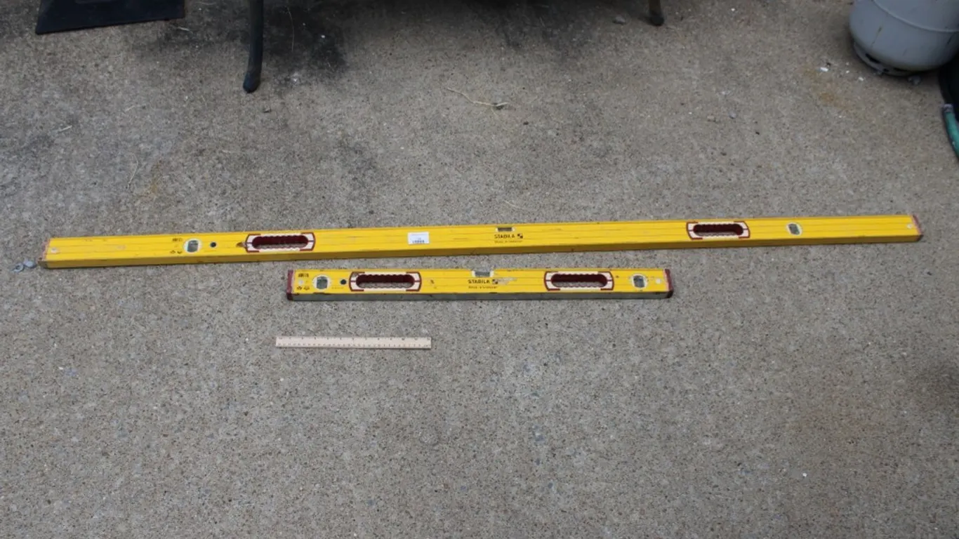 2 Stabila Levels, 79 and 32 Inch