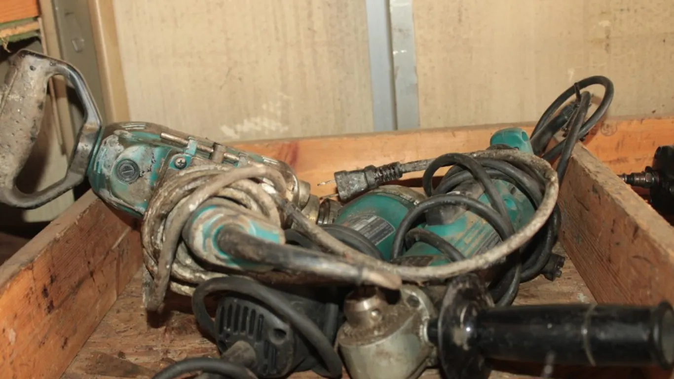 Makita Nibbler, Angle Drill and Heavy Duty Drill